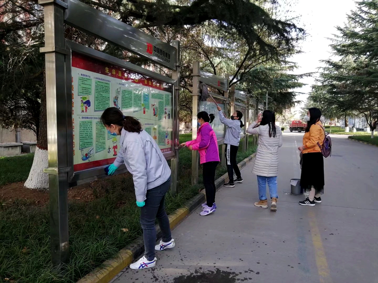 1586847254540887.jpeg 學雷鋒.jpg